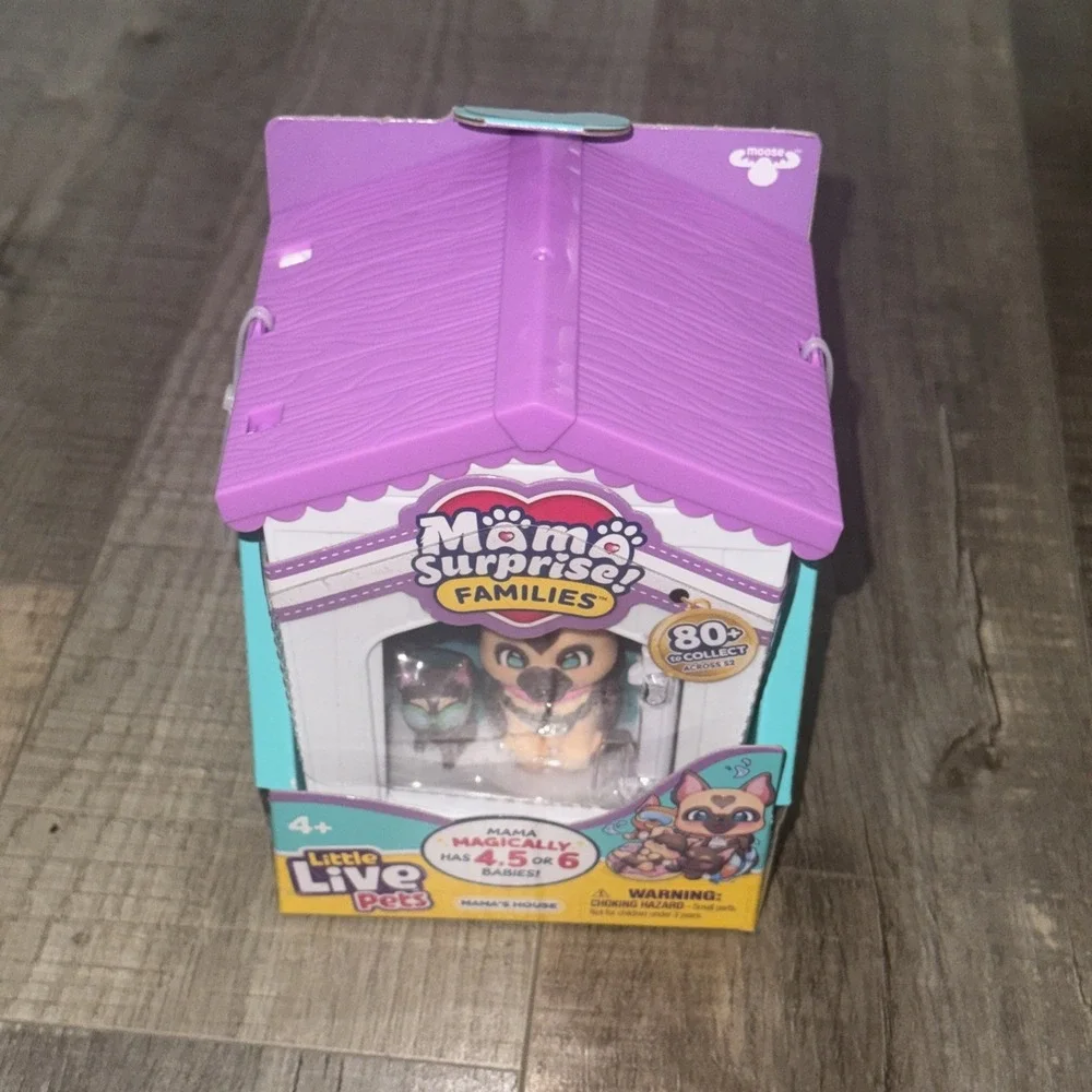 Little Live Pets Mama House Surprise Families Series 2 Playset - Shepherd Family